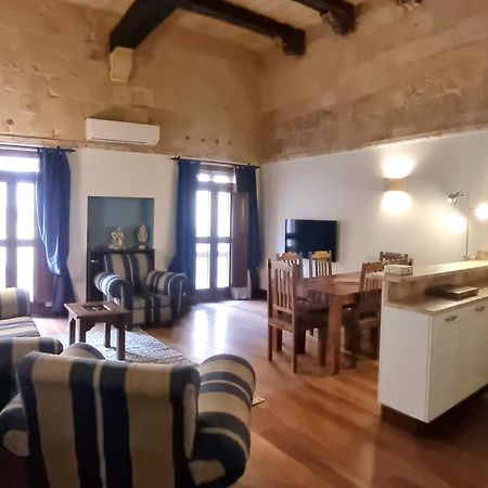 Vallettacharme - 2 Bedrooms Flat In The Heart Of The City 外观 照片